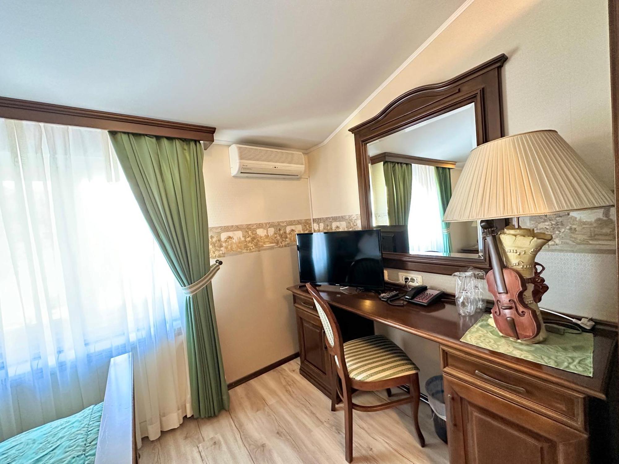Boutique Hotel Grahor Sežana Quarto foto